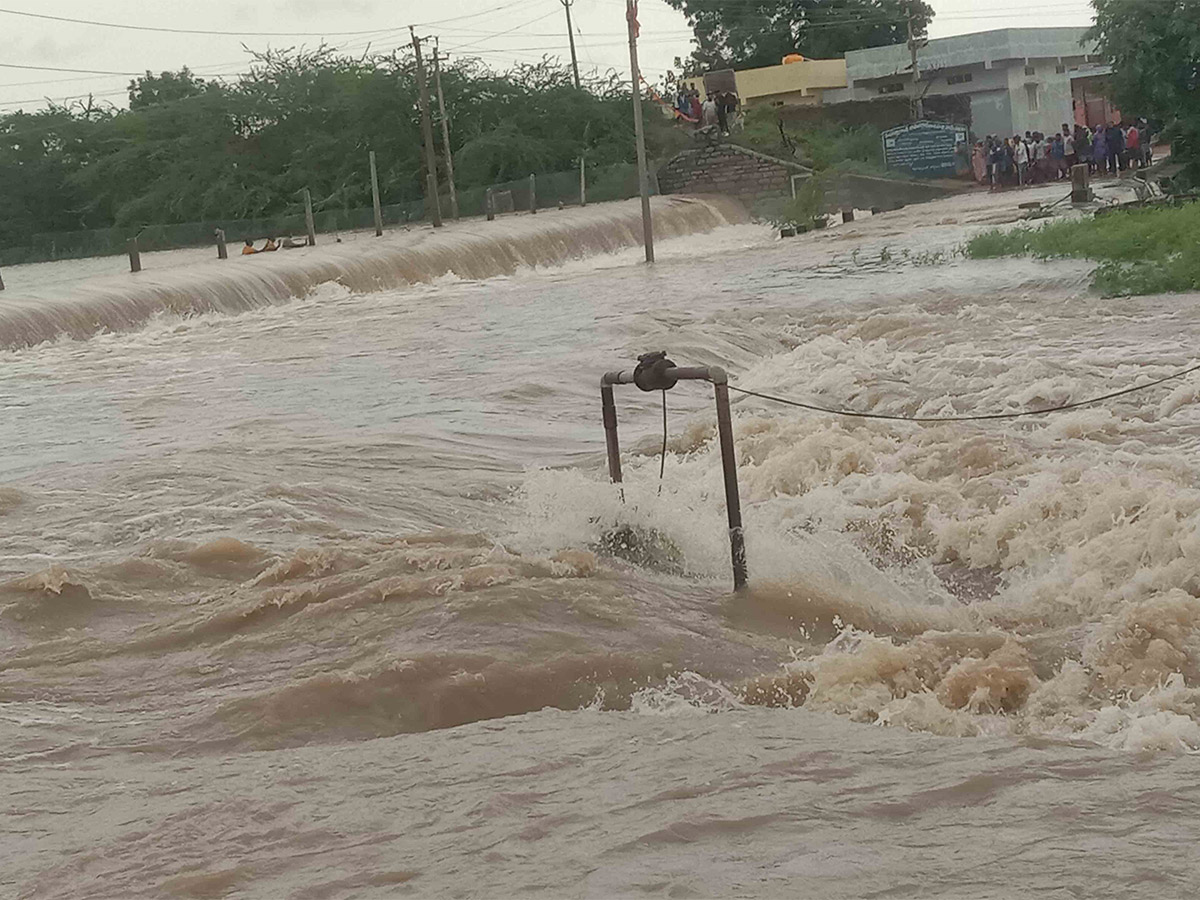heavy_20rain_20in_20warangal_20district_20photos-15.jpg 13