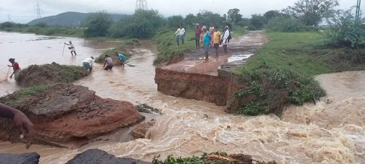 heavy_20rain_20in_20warangal_20district_20photos-26.jpg 23