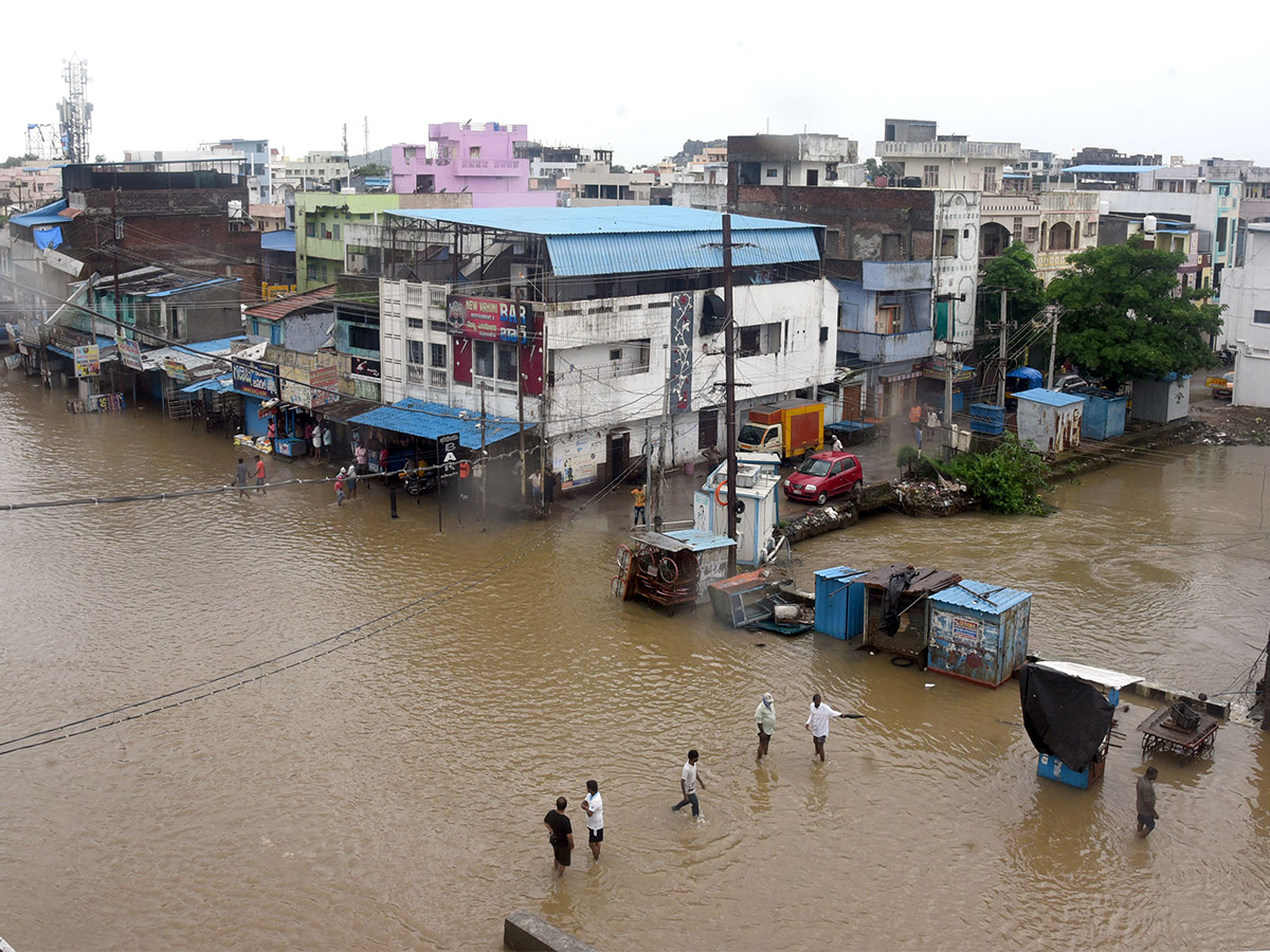 heavy_20rain_20in_20warangal_20district_20photos-31.jpg 27