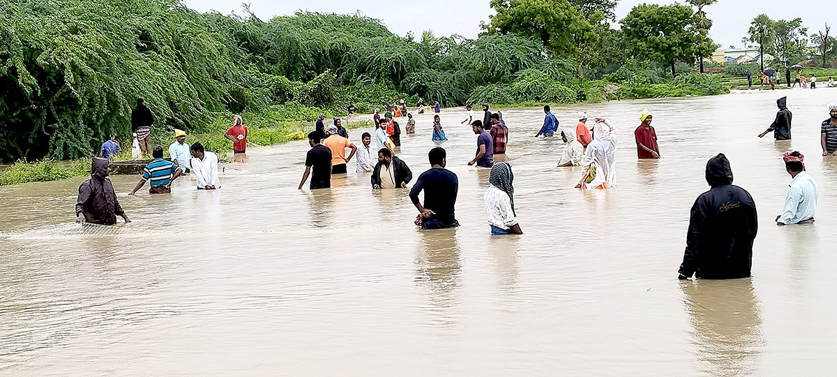 heavy_20rain_20in_20warangal_20district_20photos-34.jpg 30