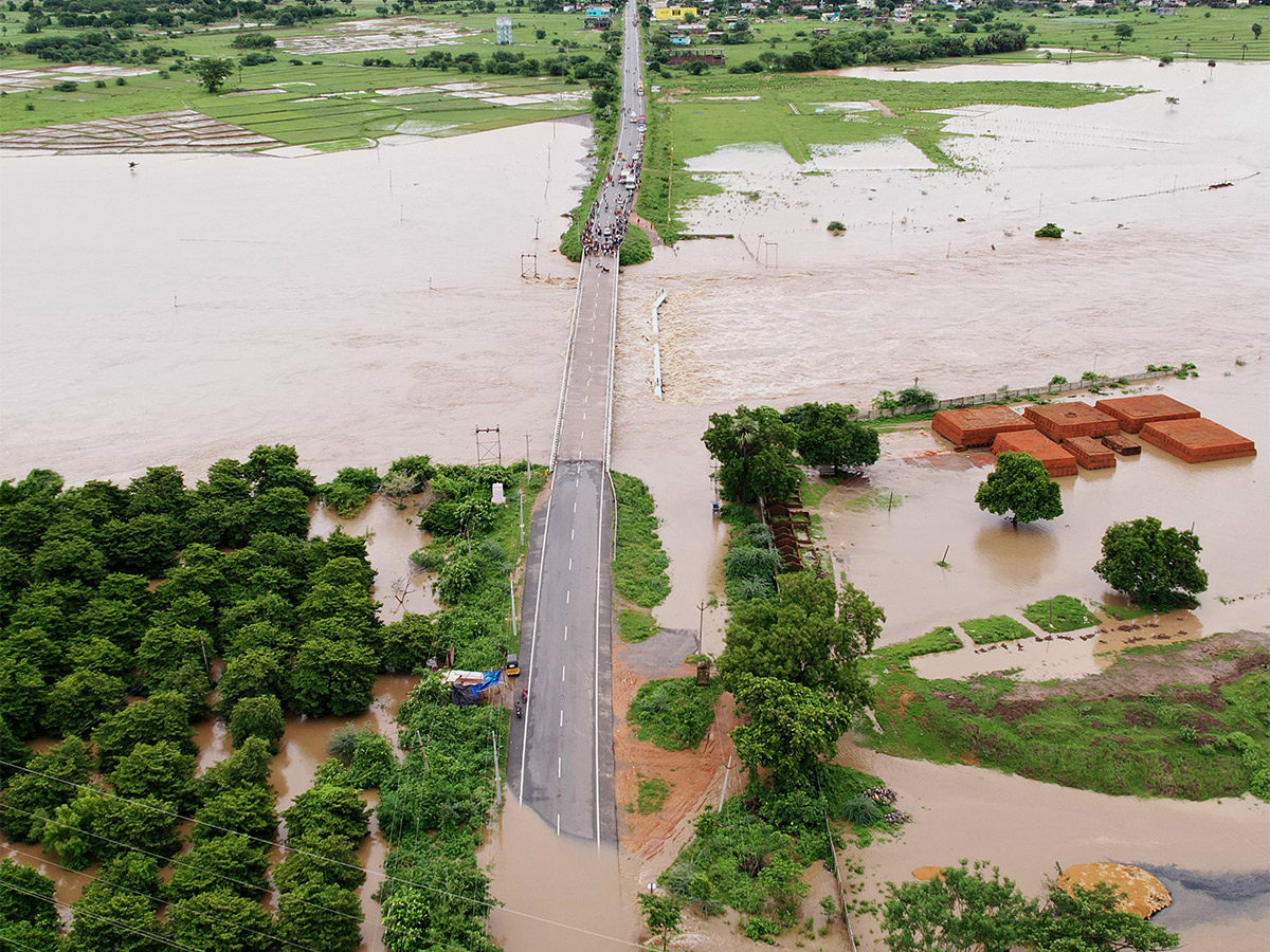 heavy_20rain_20in_20warangal_20district_20photos-4.jpg 4