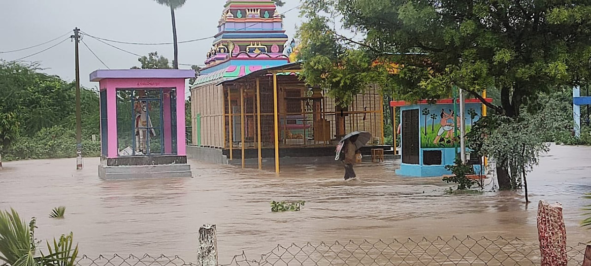 heavy_20rain_20in_20warangal_20district_20photos-43.jpg 39