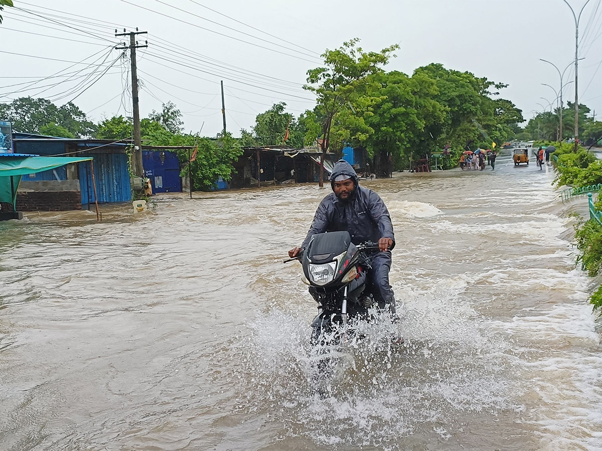 heavy_20rain_20in_20warangal_20district_20photos-51.jpg 46