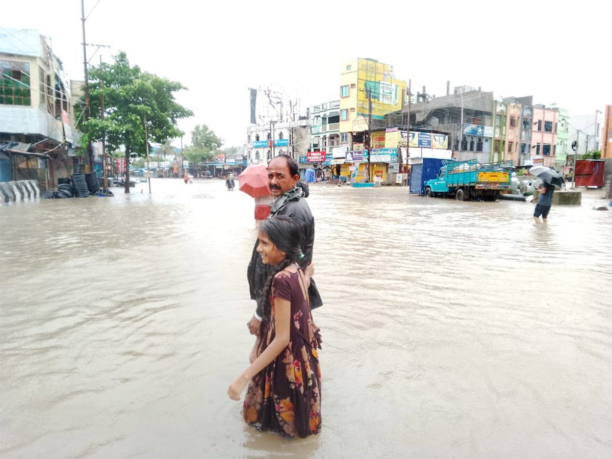 heavy_20rain_20in_20warangal_20district_20photos-54.jpg 49