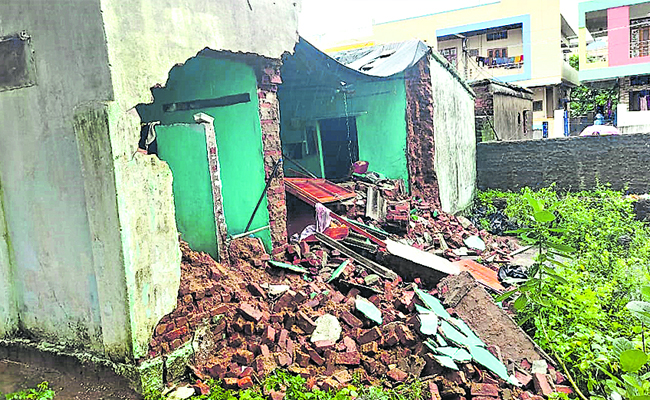 house_20collapse.jpg