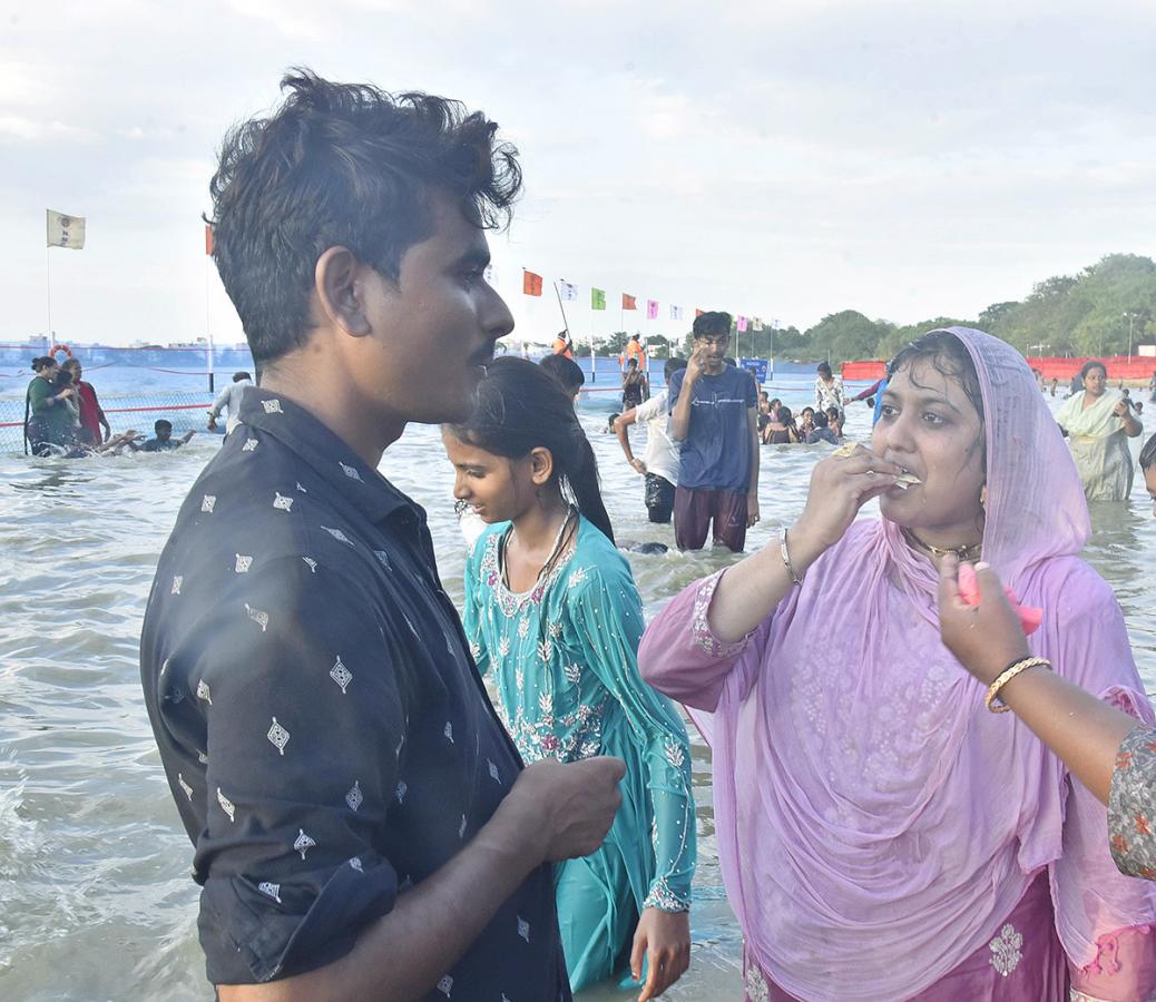 Rottela_20Panduga_202023_20Bara_20Shaheed_20Dargah_20in_20Nellore_20in_20Andhra_20Pradesh-18.jpg 15