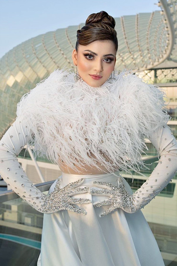 Urvashi_20Rautela_20Latest_20Photos_3.jpg 4