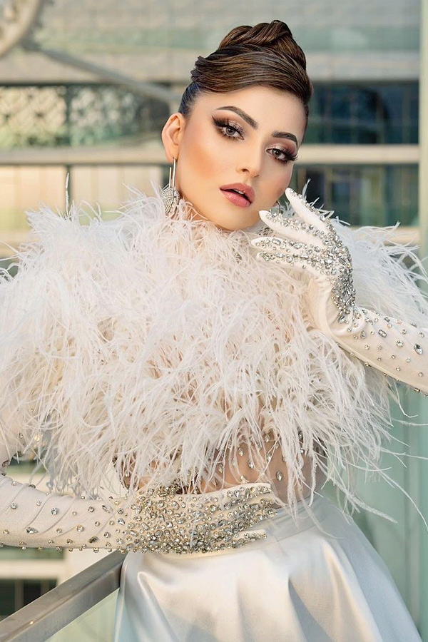 Urvashi_20Rautela_20Latest_20Photos_7.jpg 8