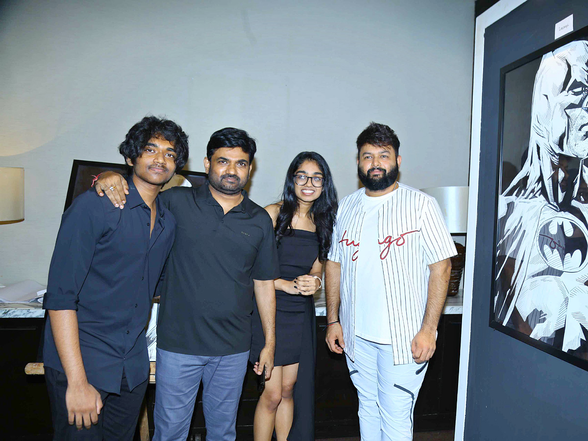 Celebs_20At_20Hiya_20Dasaris_20The_20Noir_20Rendezvous_20Paint_20Exhibition_20PHotos_6.jpg 6