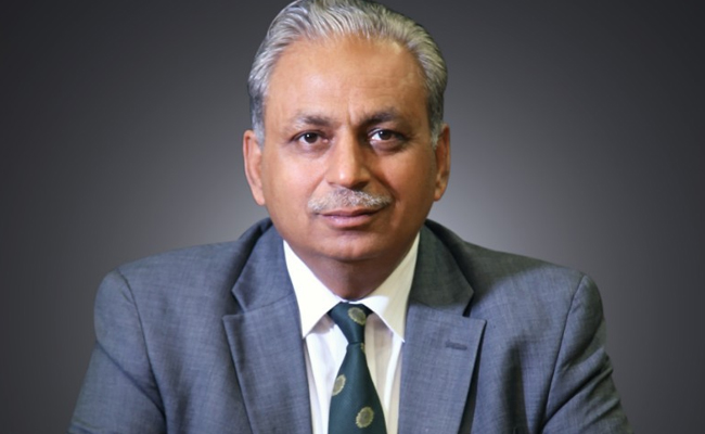 Gurnani.jpg 7