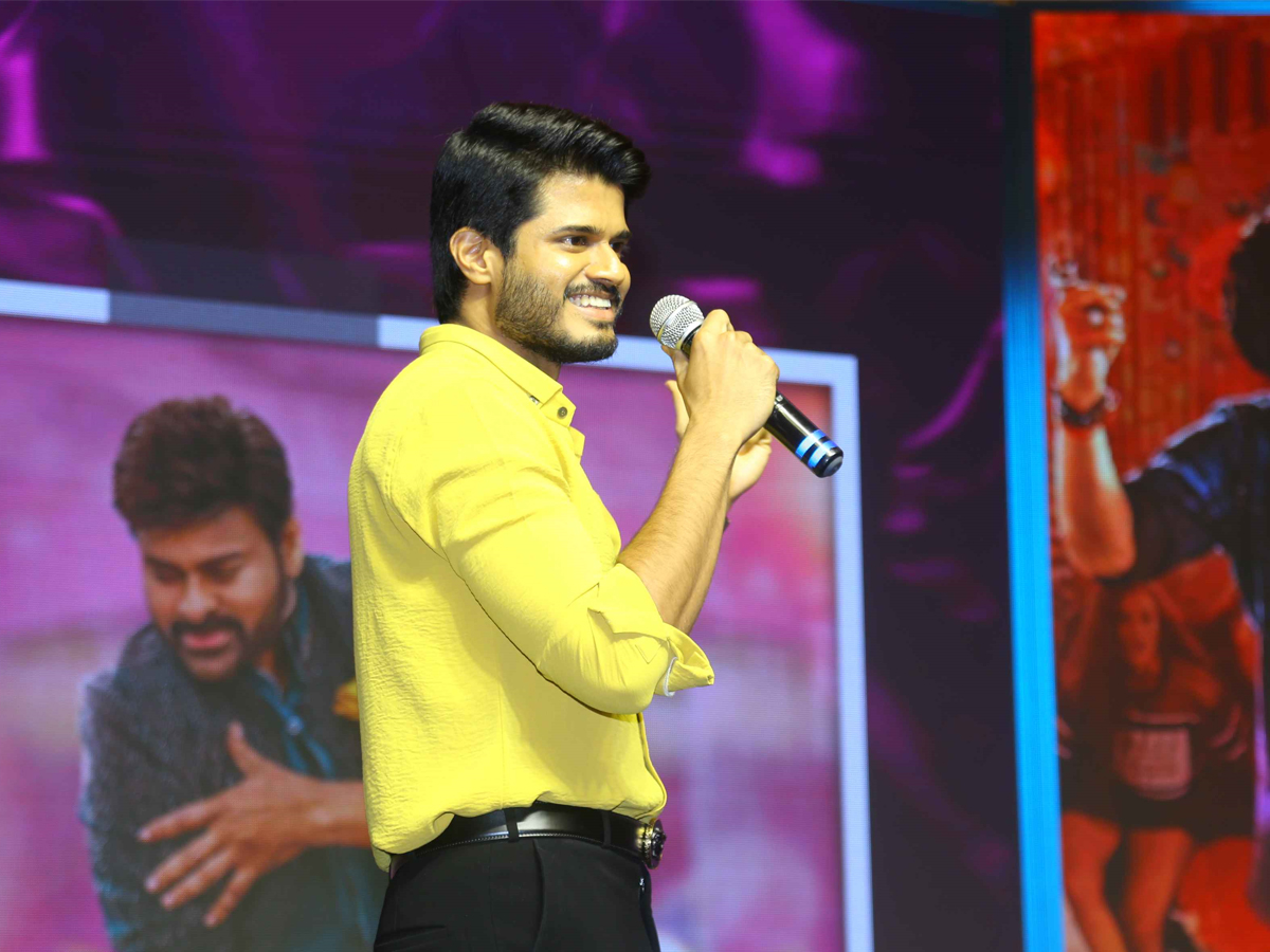 anand-devarakonda-speech.jpg 26