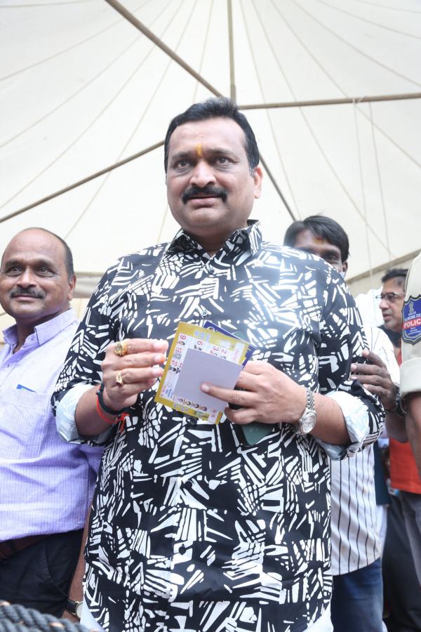 bandlaganesh.jpg 11
