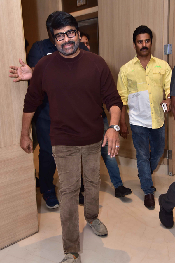 chiranjeevi-entry.jpg 22