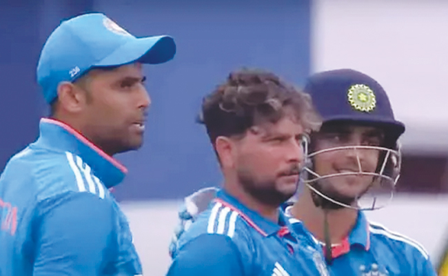 suryakumar-yadav-kuldeep-ya.jpg