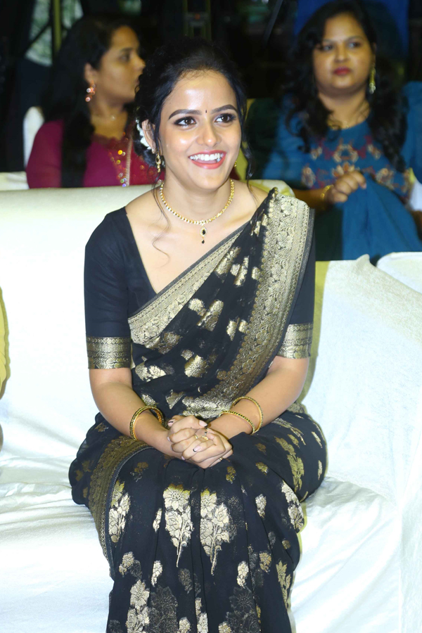 vaishnavi-chaitanya-baby.jpg 8