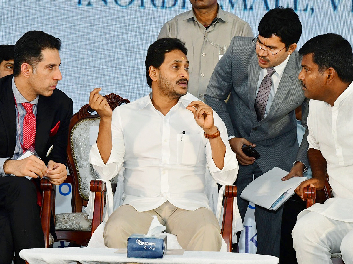 CM_20YS_20Jagan_20Visakha_20Tour_20Photos_12.jpg 13