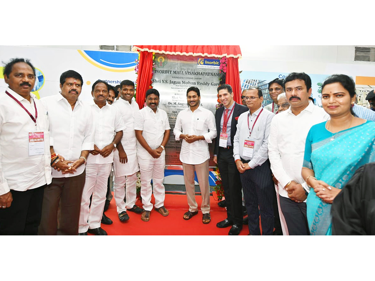CM_20YS_20Jagan_20Visakha_20Tour_20Photos_3.jpg 9