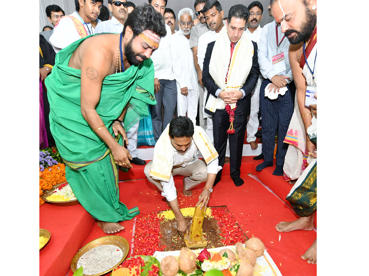 CM_20YS_20Jagan_20Visakha_20Tour_20Photos_4.jpg 2