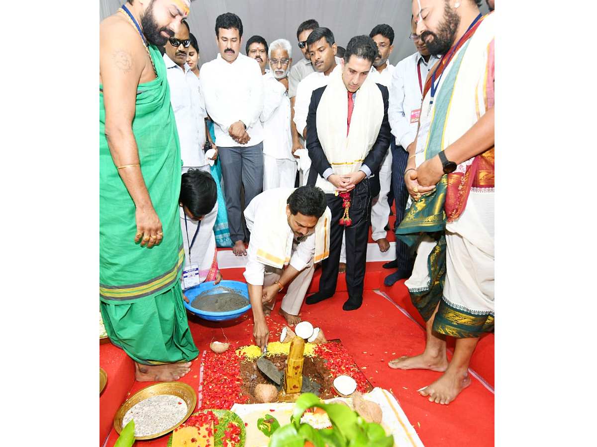 CM_20YS_20Jagan_20Visakha_20Tour_20Photos_6.jpg 4