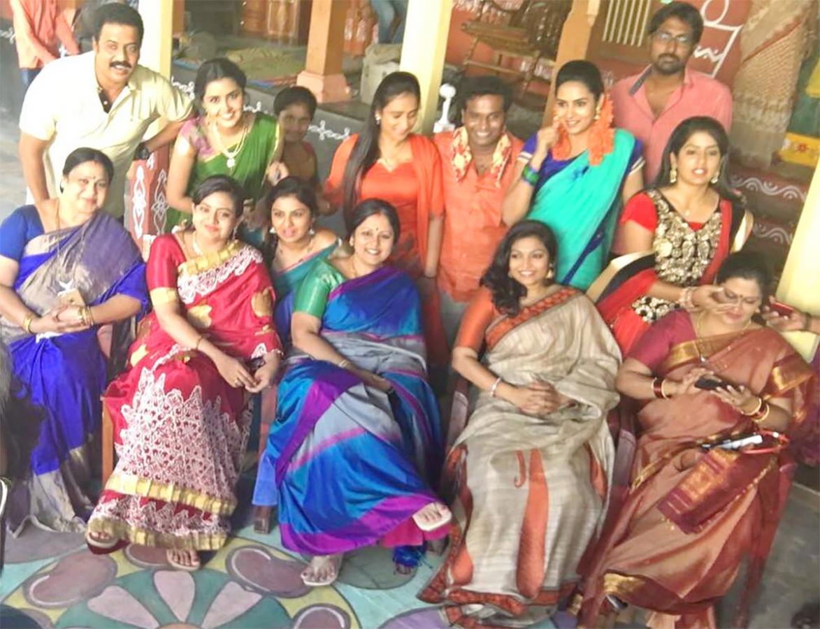 Actress_20Jayasudha_20Rare_20And_20Unseen_20Photos-17.jpg 16