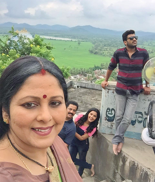 Actress_20Jayasudha_20Rare_20And_20Unseen_20Photos-26.jpg 25