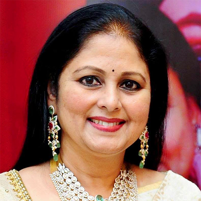 Actress_20Jayasudha_20Rare_20And_20Unseen_20Photos-50.jpg 47