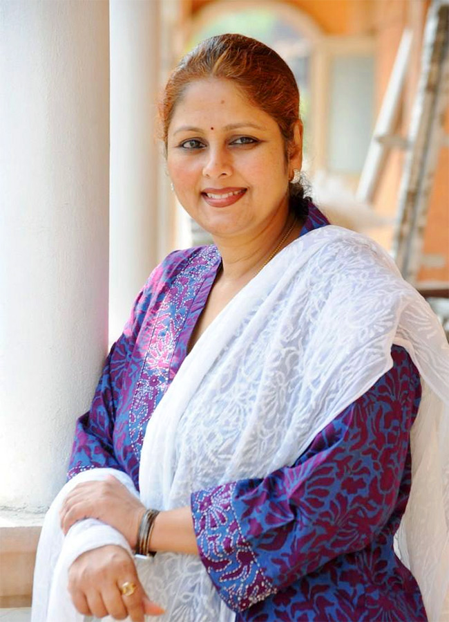 Actress_20Jayasudha_20Rare_20And_20Unseen_20Photos-51.jpg 48