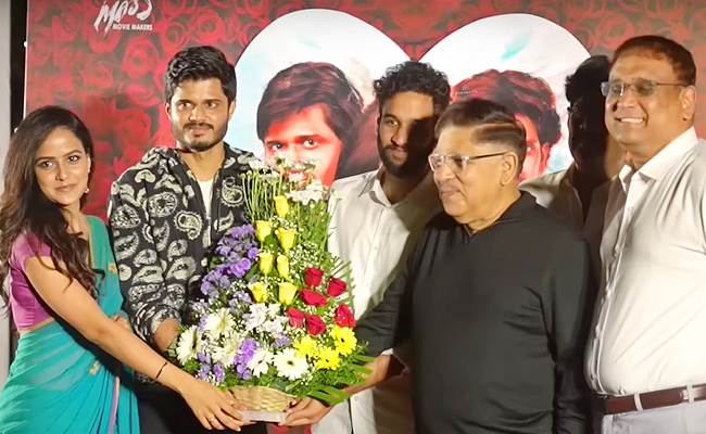Allu_20Arvind_20House_20Party_20To_20Baby_20Movie_20Team_20Photos_15.jpg 13