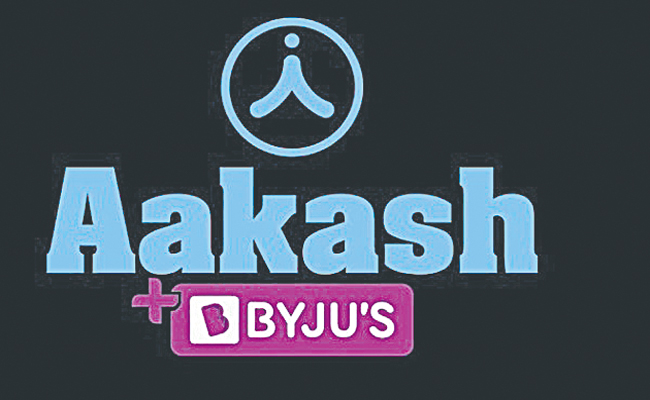 BYJUS-AAKASH.jpg