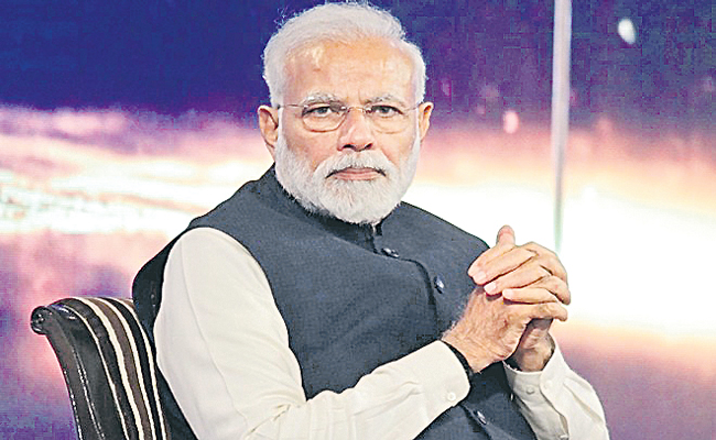MODI-STARING.jpg