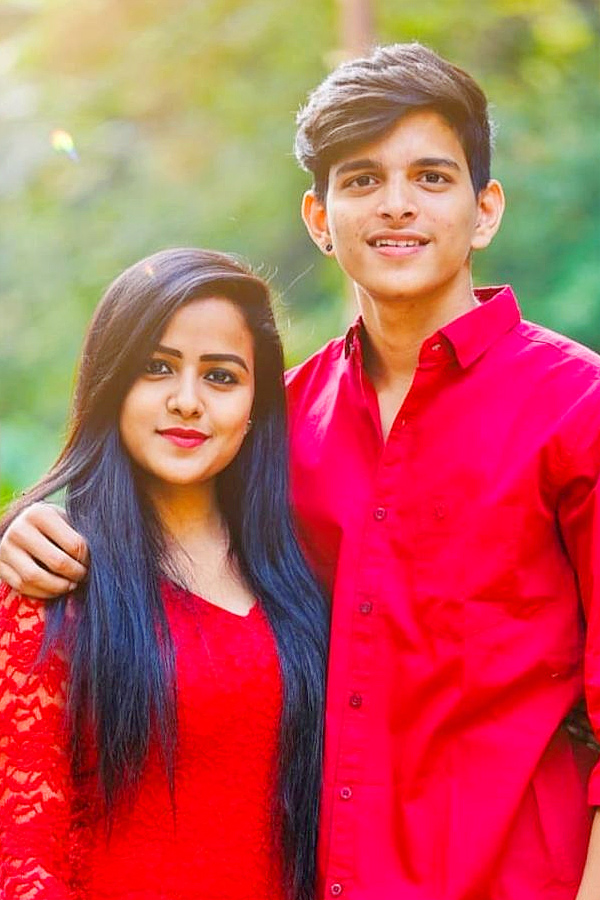 Baby_20heroine_20Vaishnavi_20Chaitanya_20Brother_20Photos_1.jpg 2