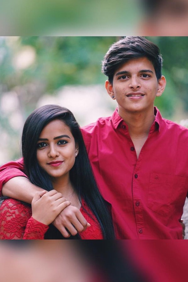 Baby_20heroine_20Vaishnavi_20Chaitanya_20Brother_20Photos_9.jpg 10