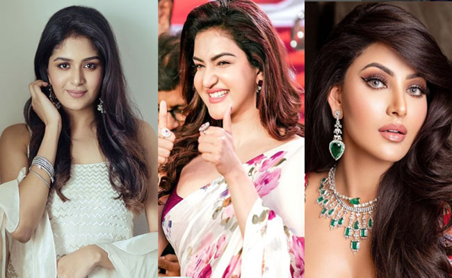aditi-urvashi.jpg