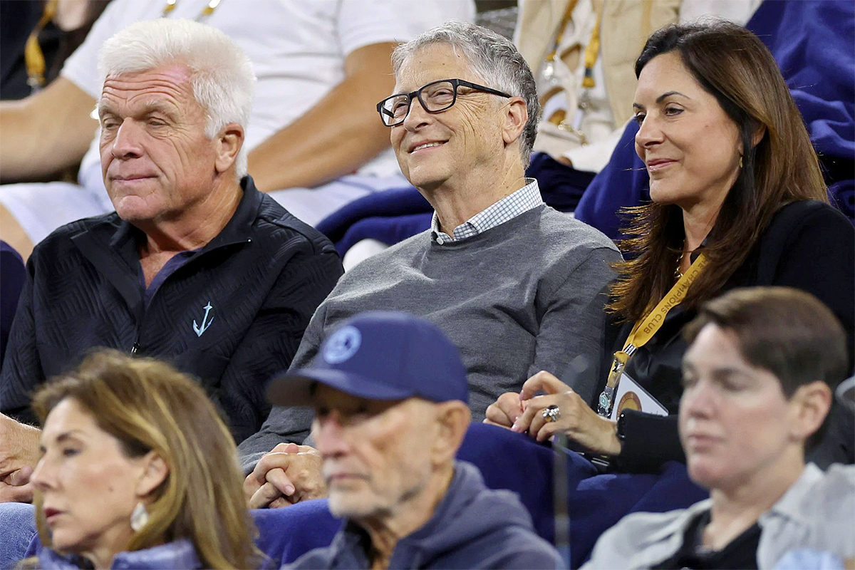 Bill_20gates_20and_20his_20new_20girlfriend_20paula_20hurd_20viral_20photos-9.jpg 9