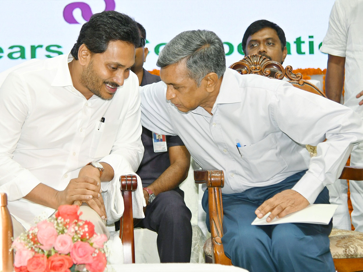 CM_20Jagan_20At_20Diamond_20Jubilee_20Celebrations_20of_20APCOB_20photos_15.jpg 16