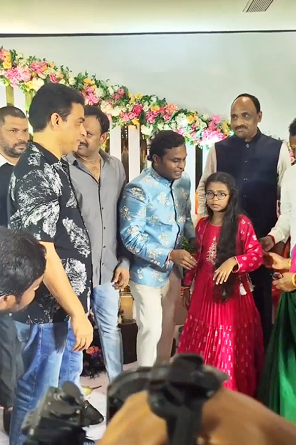 Producer_20Dil_20Raju_20And_20Brahmanandam_20Attend_20Racha_20Ravis_20birthday_20celebrations_20Photos_3_0.jpg 14