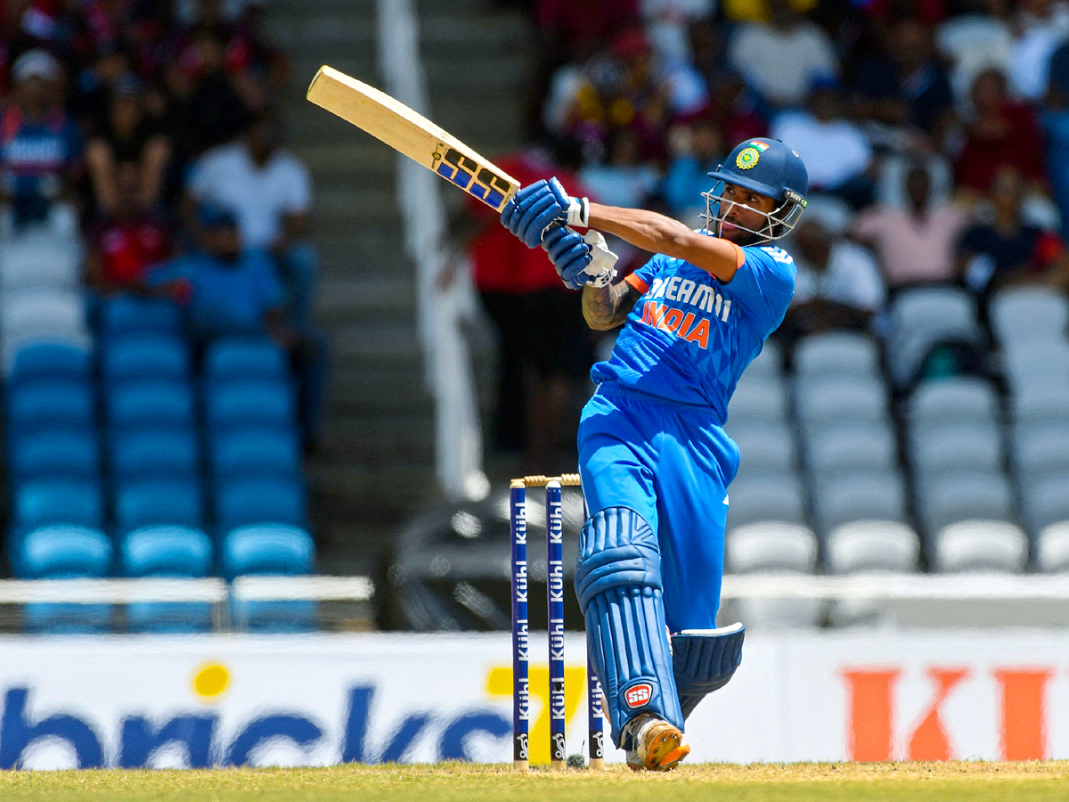 west_20Indies_20beat_20India_20by_204_20runs_20in_201st_20T20_20Photos_11.jpg 12