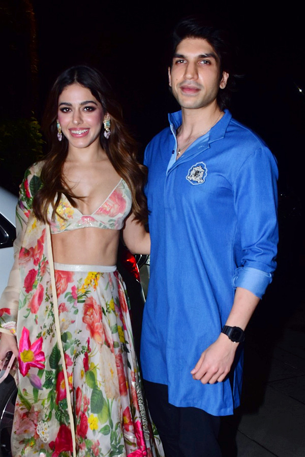 Anurag_20Kashyaps_20daughter_20Aaliyah_20Kashyap_20hosts_20her_20engagement_20party_20Photos_15.jpg 6