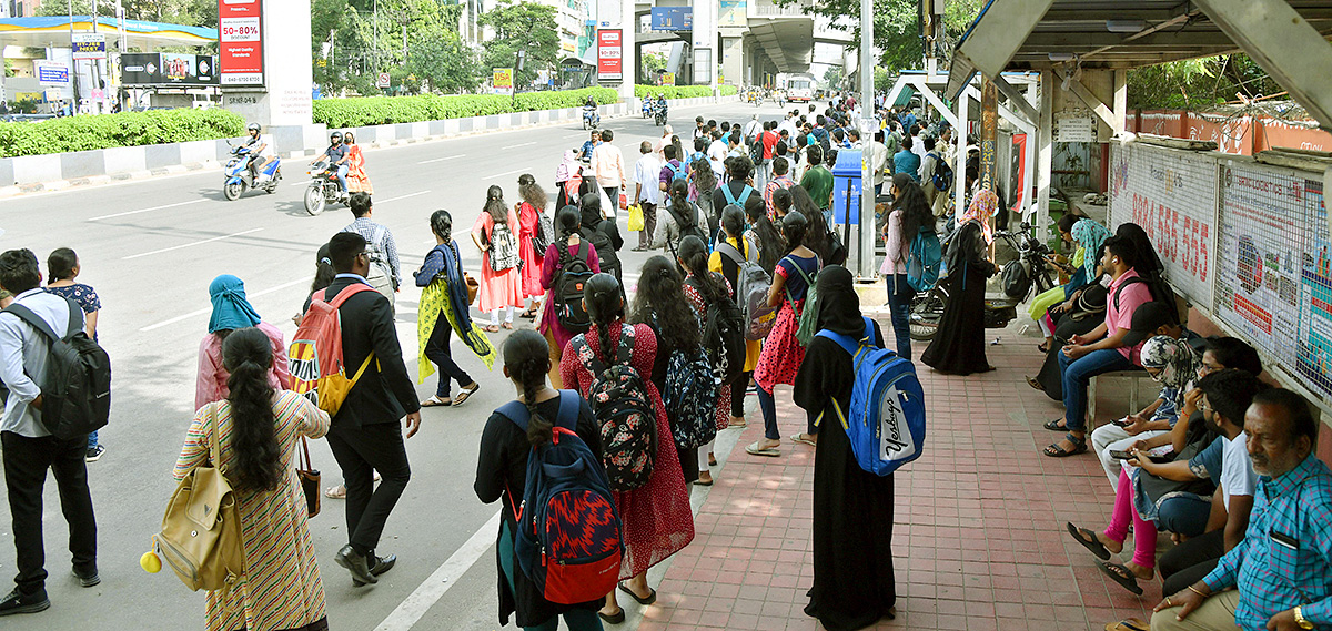 Telangana_20Tsrtc_20Bandh_20Telangana_20State_20Wide_20Updates-23.jpg 21
