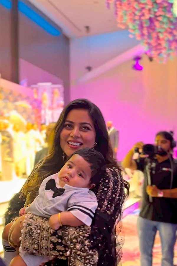 Actress_20Poorna_20Cute_20baby_20Boy_20Photos_2.jpg 3