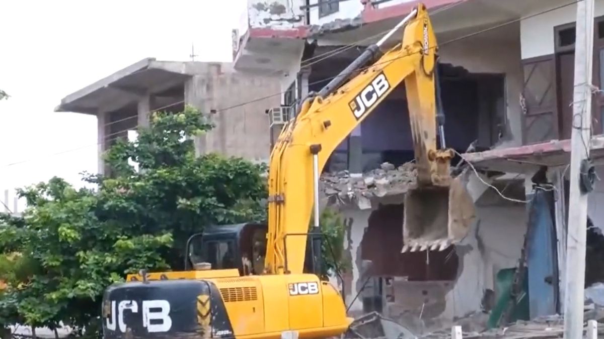 Nuh-Demolition.jpg