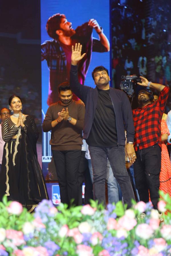 chiru-fans.jpg 46