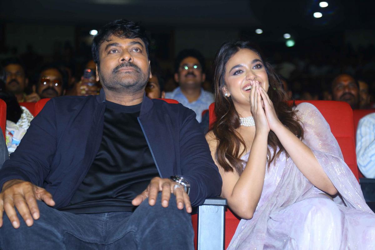 chiru-keerthy.jpg 37