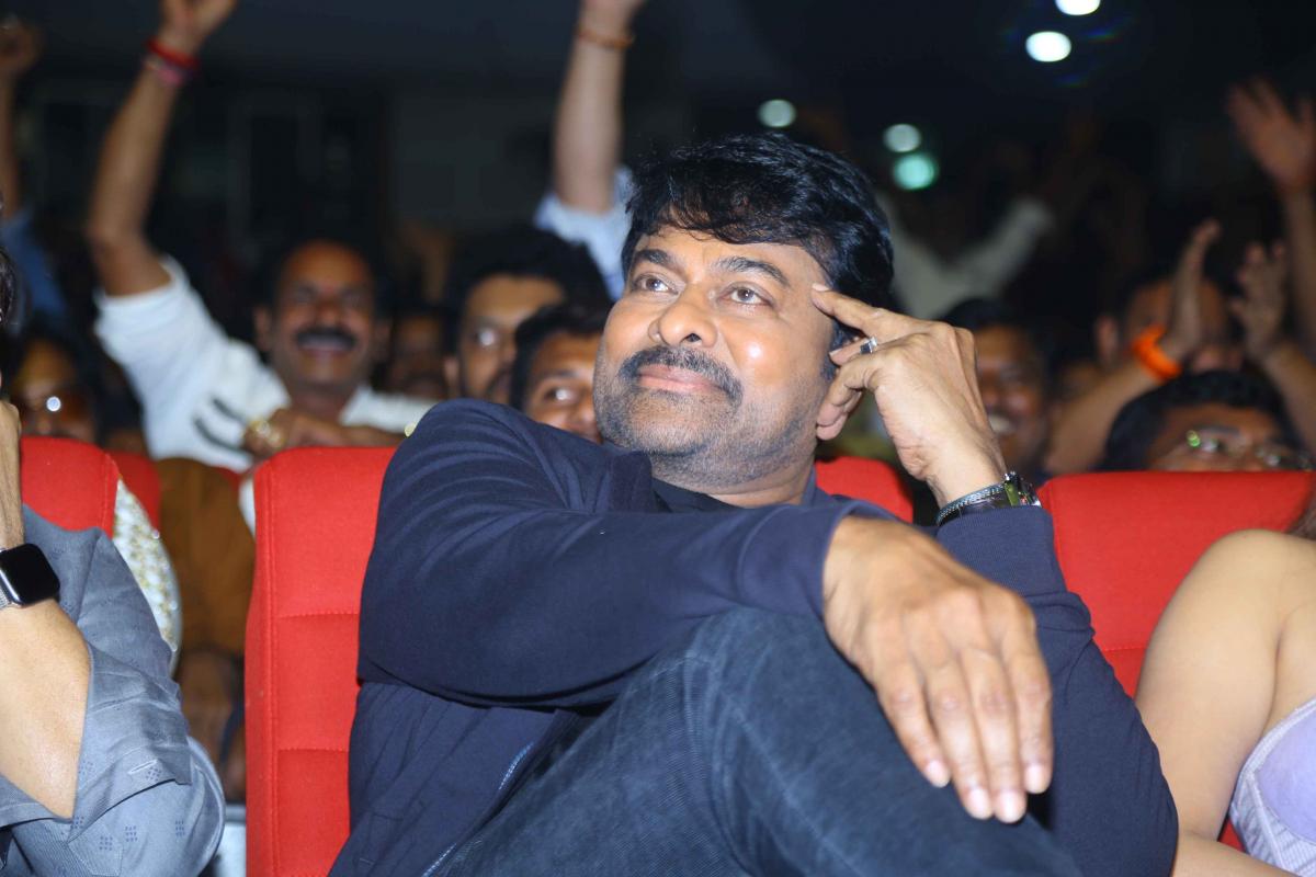 chiru-stylish-pic.jpg 29
