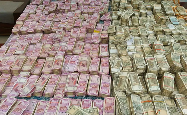 itr-filings-crore-income.jpg