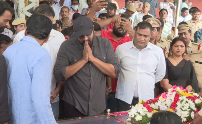 manchumanoj.jpg 8