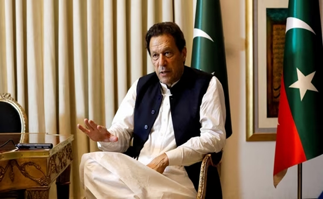 pak-ex_20pm-imran.jpg