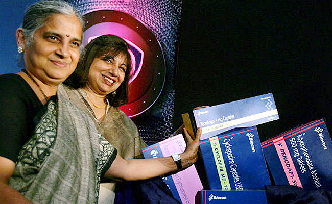 Infosys_20chairperson_20sudha_20murthy_20photos_10.jpg 11