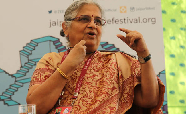Infosys_20chairperson_20sudha_20murthy_20photos_2.jpg 3