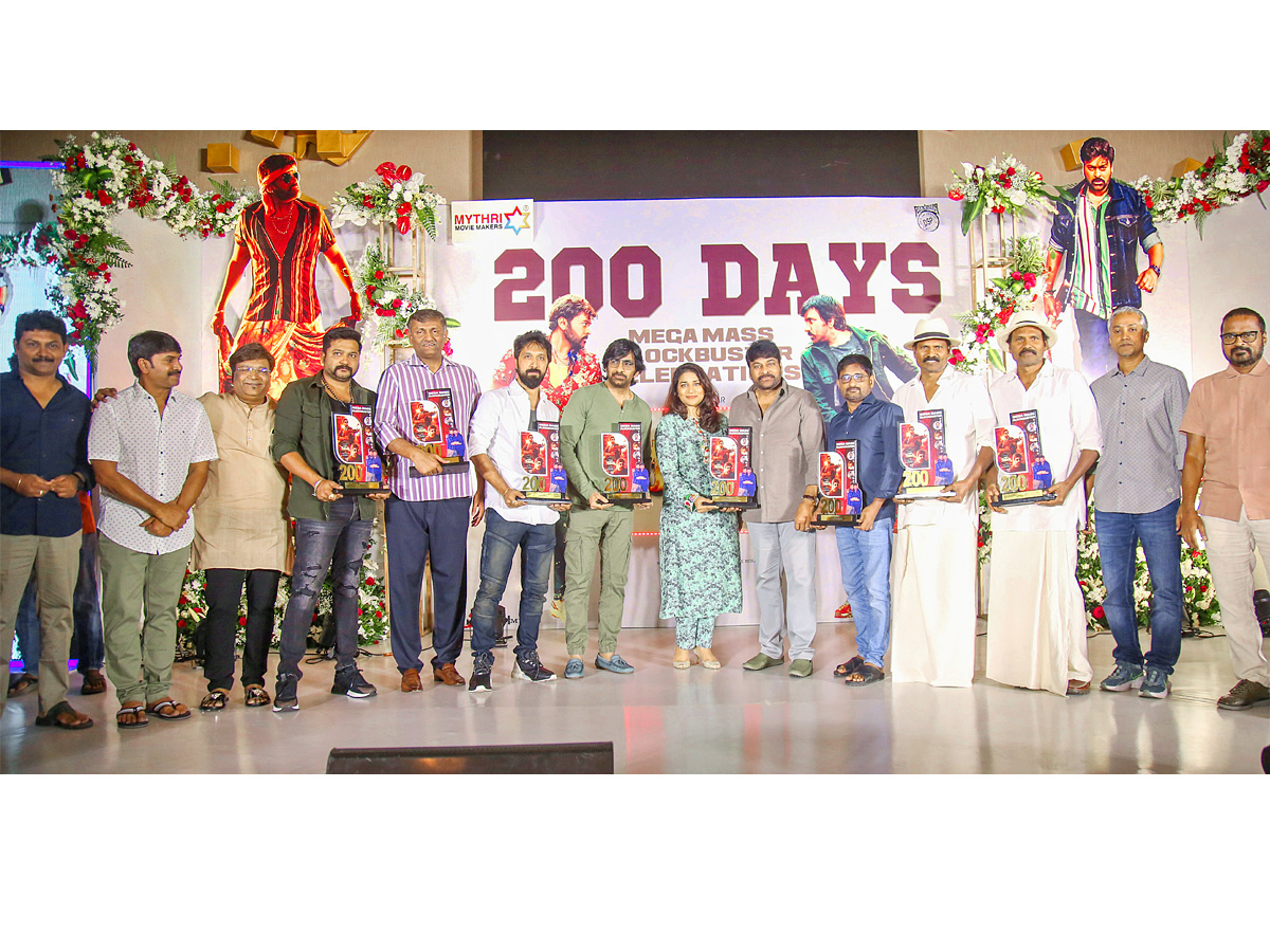 Waltair_20Veerayya_20200_20Days_20Celebrations_20Photos_2.jpg 3